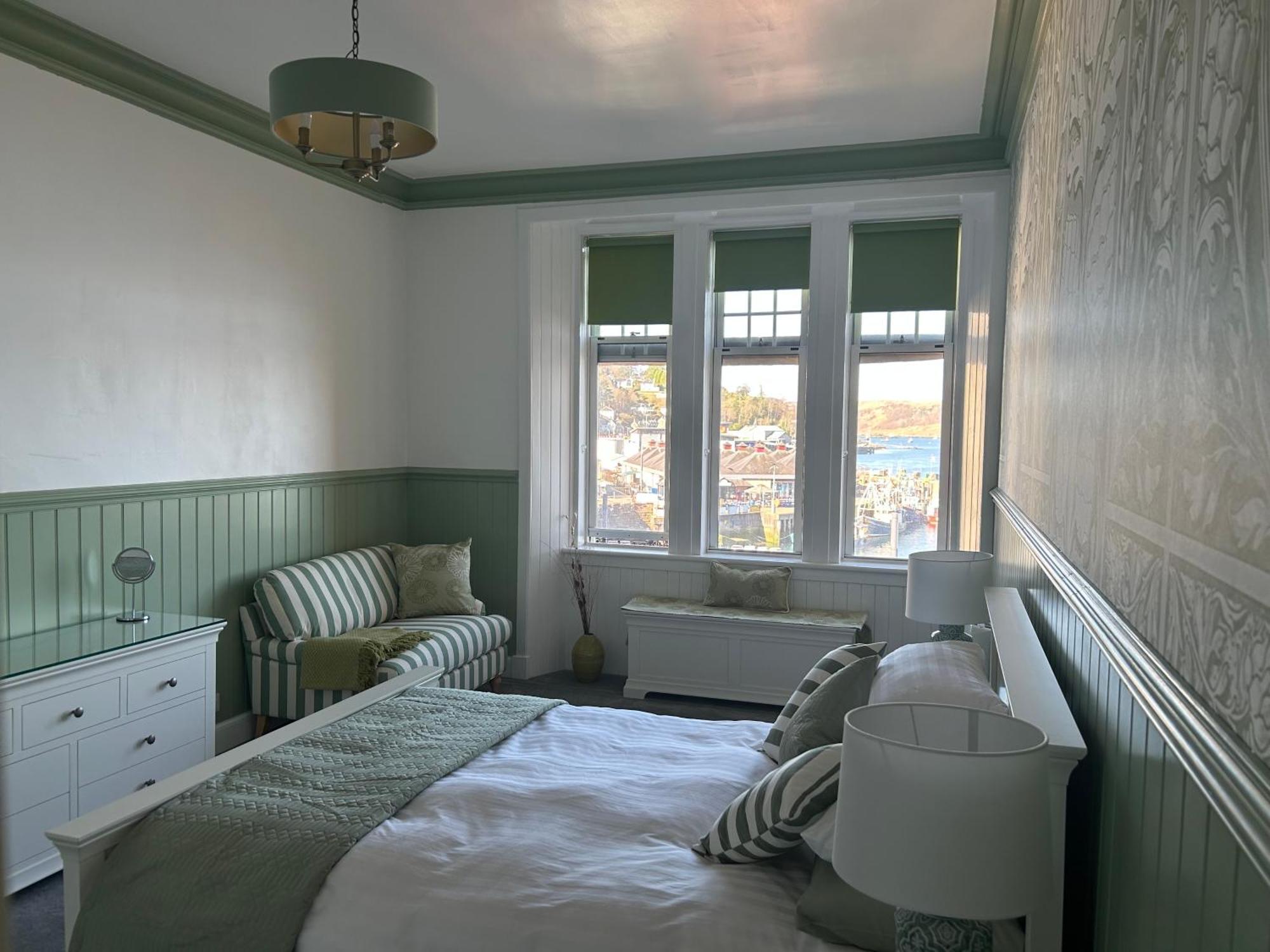 Royal Bank Flat Apartment โอบาน ภายนอก รูปภาพ