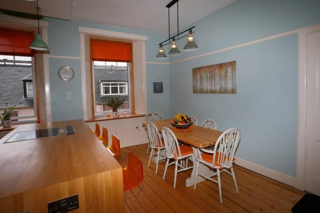 Royal Bank Flat Apartment โอบาน ภายนอก รูปภาพ